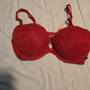 Victoria's Secret Vibrant Red Lace Bra 36C NWT